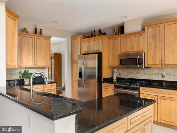 $574,900 | 228 Sunset Circle, Cross Junction, VA 22625