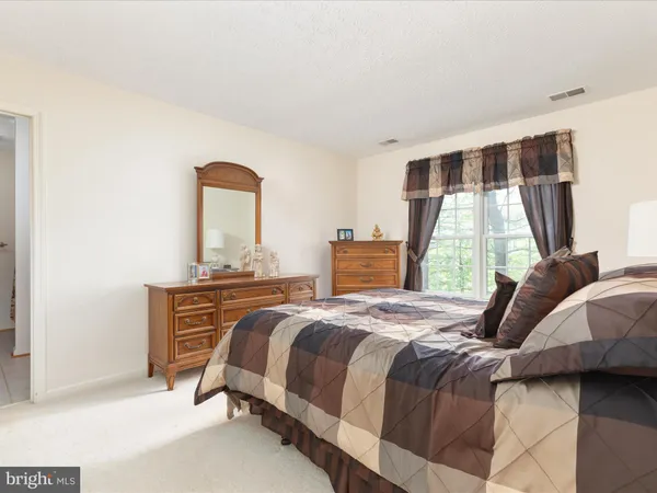 $574,900 | 228 Sunset Circle, Cross Junction, VA 22625