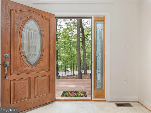 $574,900 | 228 Sunset Circle, Cross Junction, VA 22625