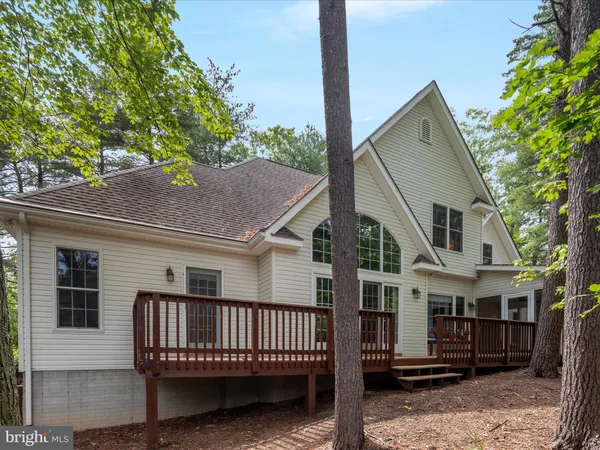 $574,900 | 228 Sunset Circle, Cross Junction, VA 22625