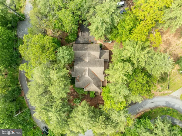 $574,900 | 228 Sunset Circle, Cross Junction, VA 22625