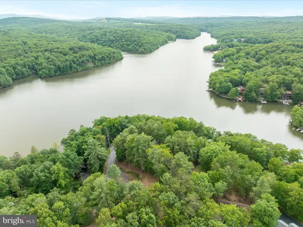 $574,900 | 228 Sunset Circle, Cross Junction, VA 22625