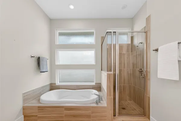 $515,000 | 3415 Mckinney Ridge Drive, Houston, TX 77059