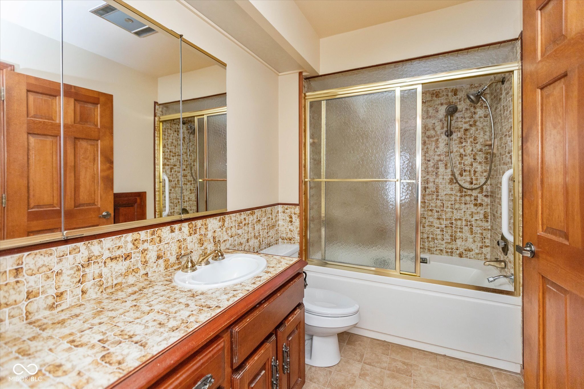 1017 Tuckahoe Road Indianapolis, IN 46260 - Photo 11 of 35 Gallery Image 11