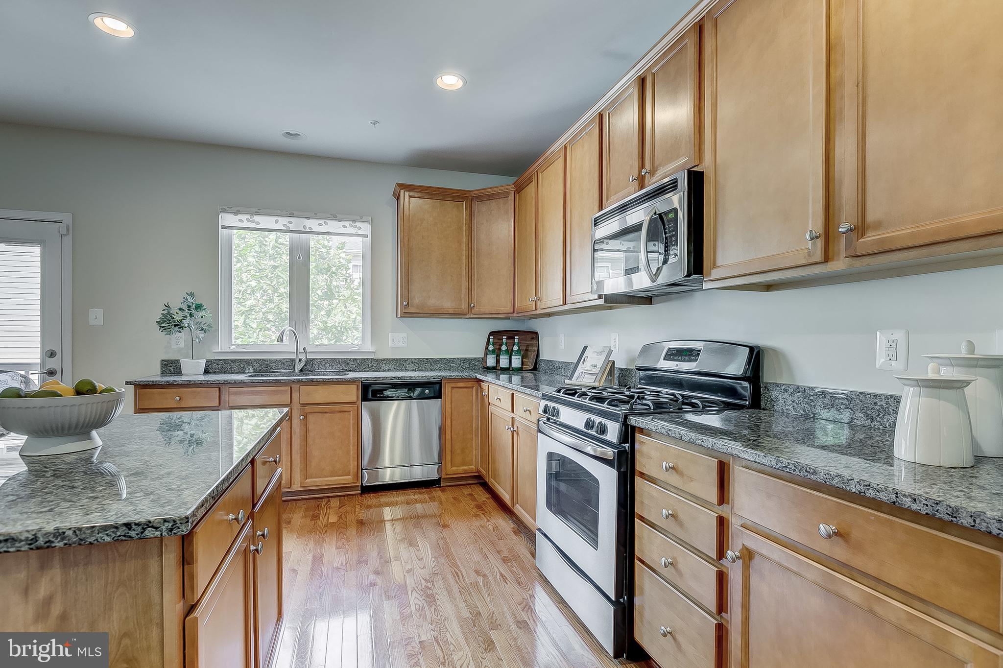 2704 Amber Crest Road Hanover, MD 21076 - Photo 12 of 48 Gas cooking with GE appliances