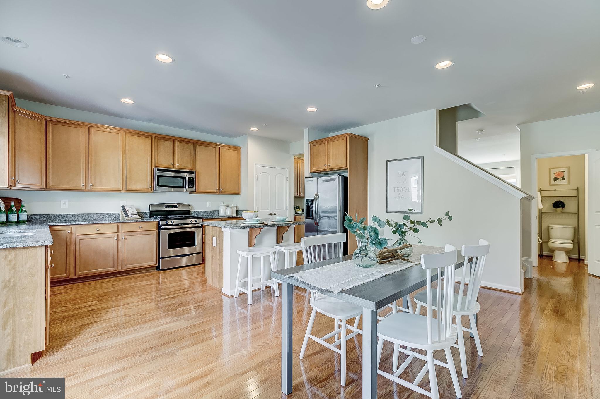2704 Amber Crest Road Hanover, MD 21076 - Photo 10 of 48 High-end Birch cabinets