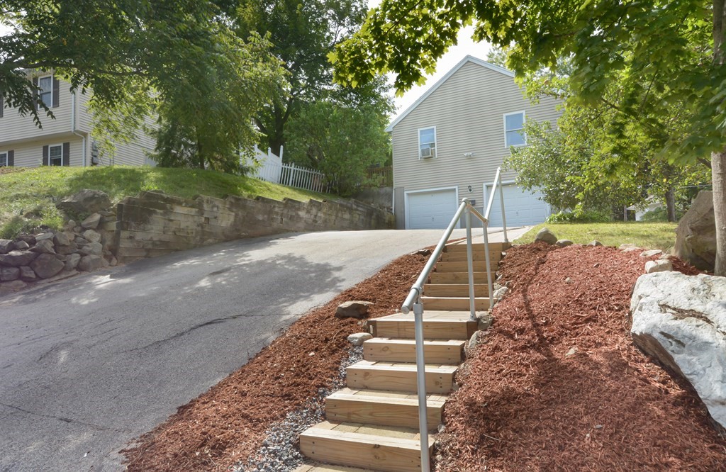 1 Hapgood Road Worcester, MA 01605 - Photo 4 of 34 a view of a house with a yard