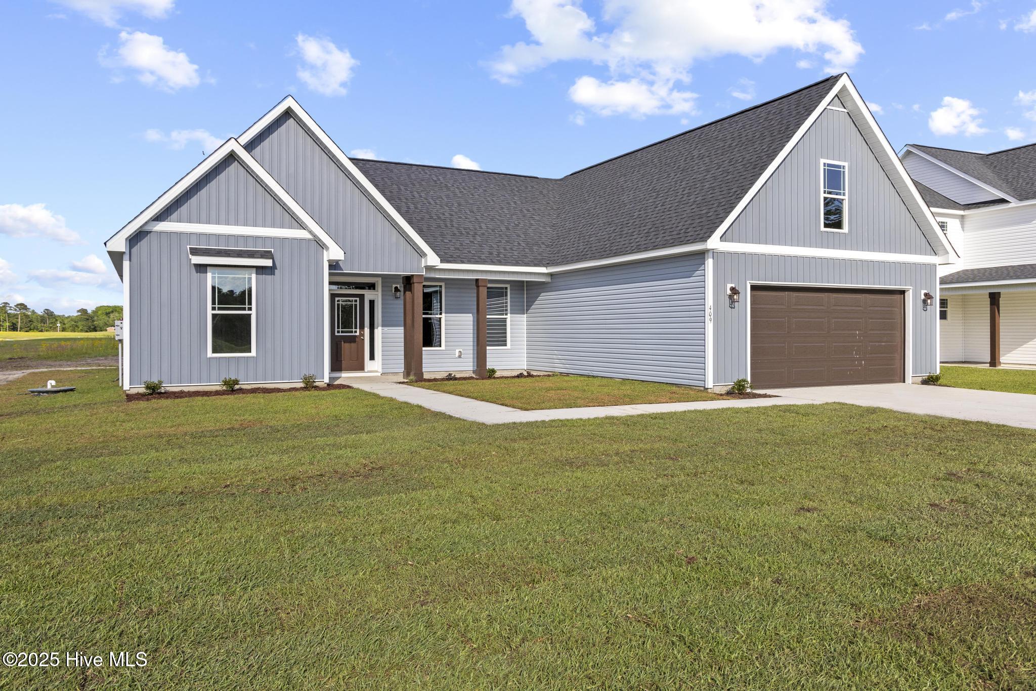 409 Fore Place Maple Hill, NC 28454 - Photo 2 of 43 IMG_8657