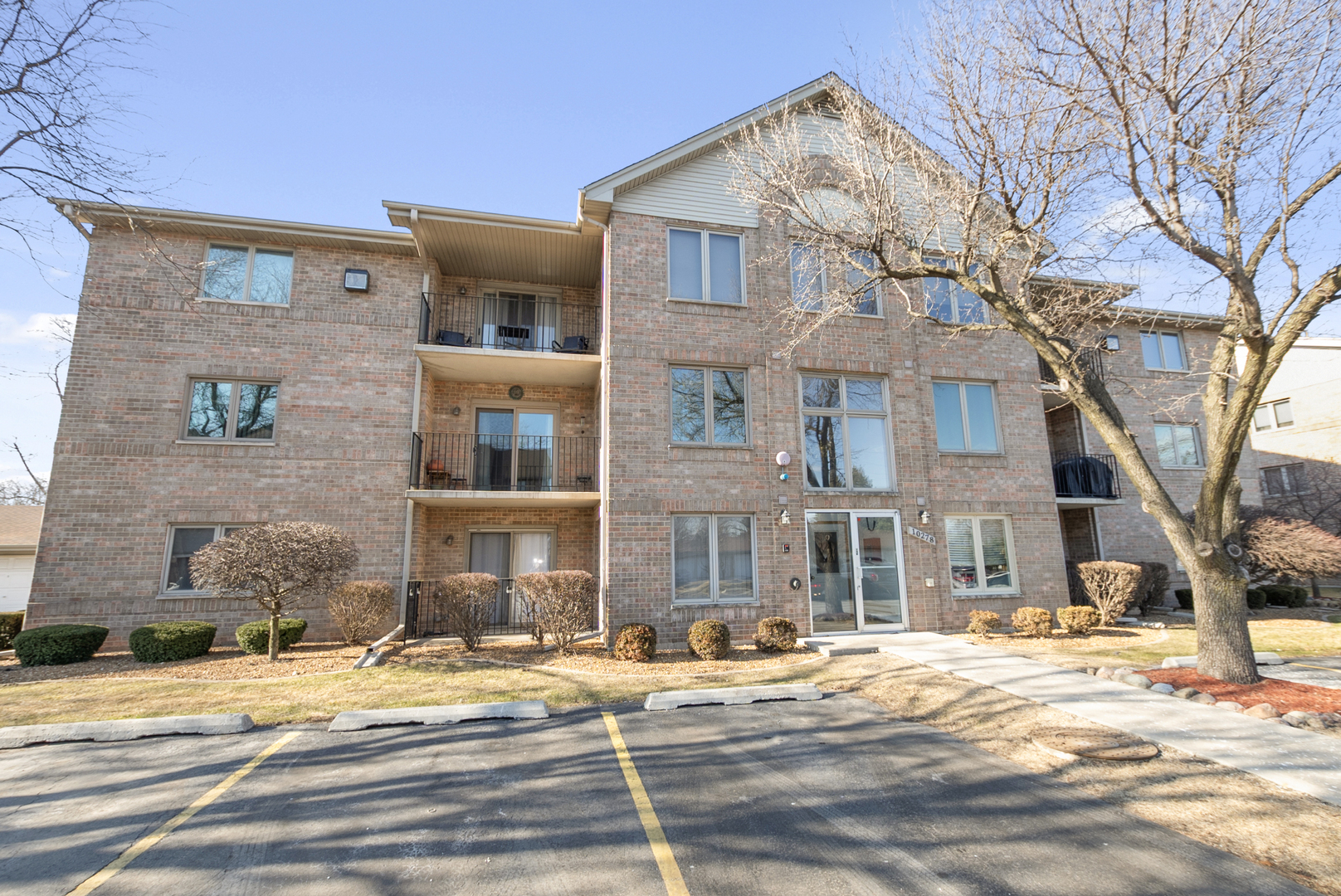 10278 SW Highway, Unit 1A Chicago Ridge, IL 60415 - Photo 1 of 16 Gallery Image 1