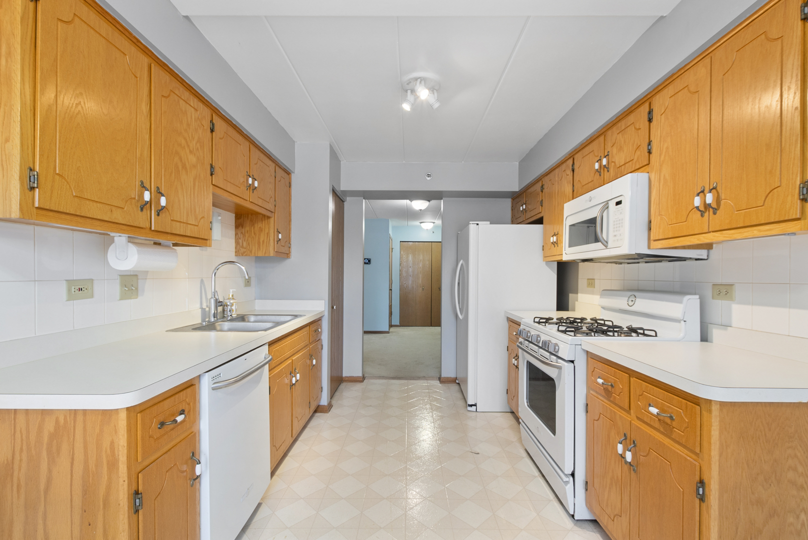 10278 SW Highway, Unit 1A Chicago Ridge, IL 60415 - Photo 7 of 16 Gallery Image 7