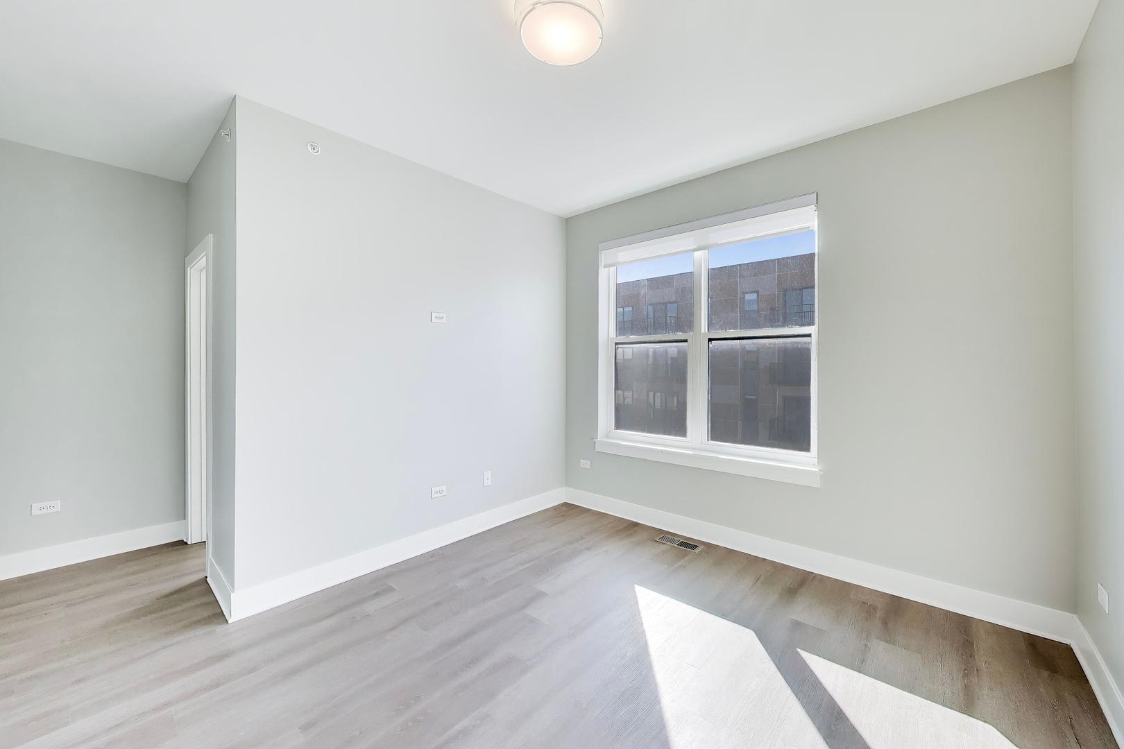 5424 Old Orchard Road Skokie, IL 60077 - Photo 12 of 39