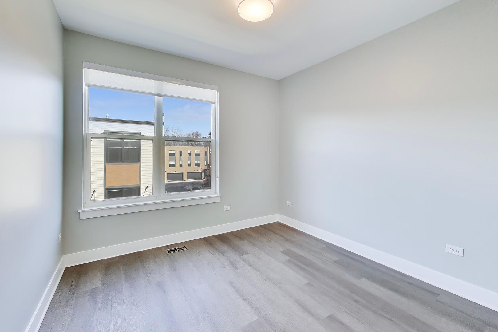 5424 Old Orchard Road Skokie, IL 60077 - Photo 22 of 39