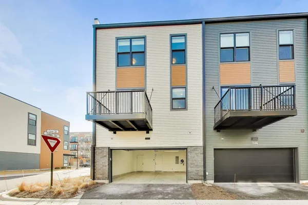 a view of entryway house and front door