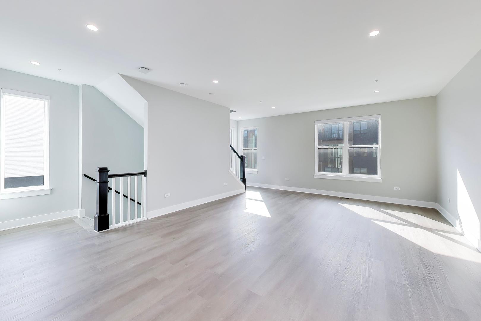 5424 Old Orchard Road Skokie, IL 60077 - Photo 3 of 39