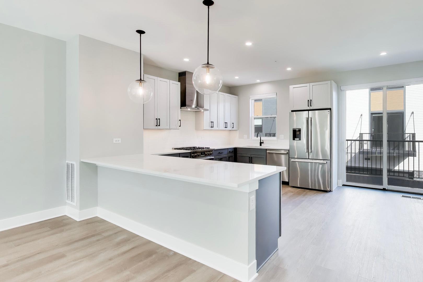 5424 Old Orchard Road Skokie, IL 60077 - Photo 5 of 39