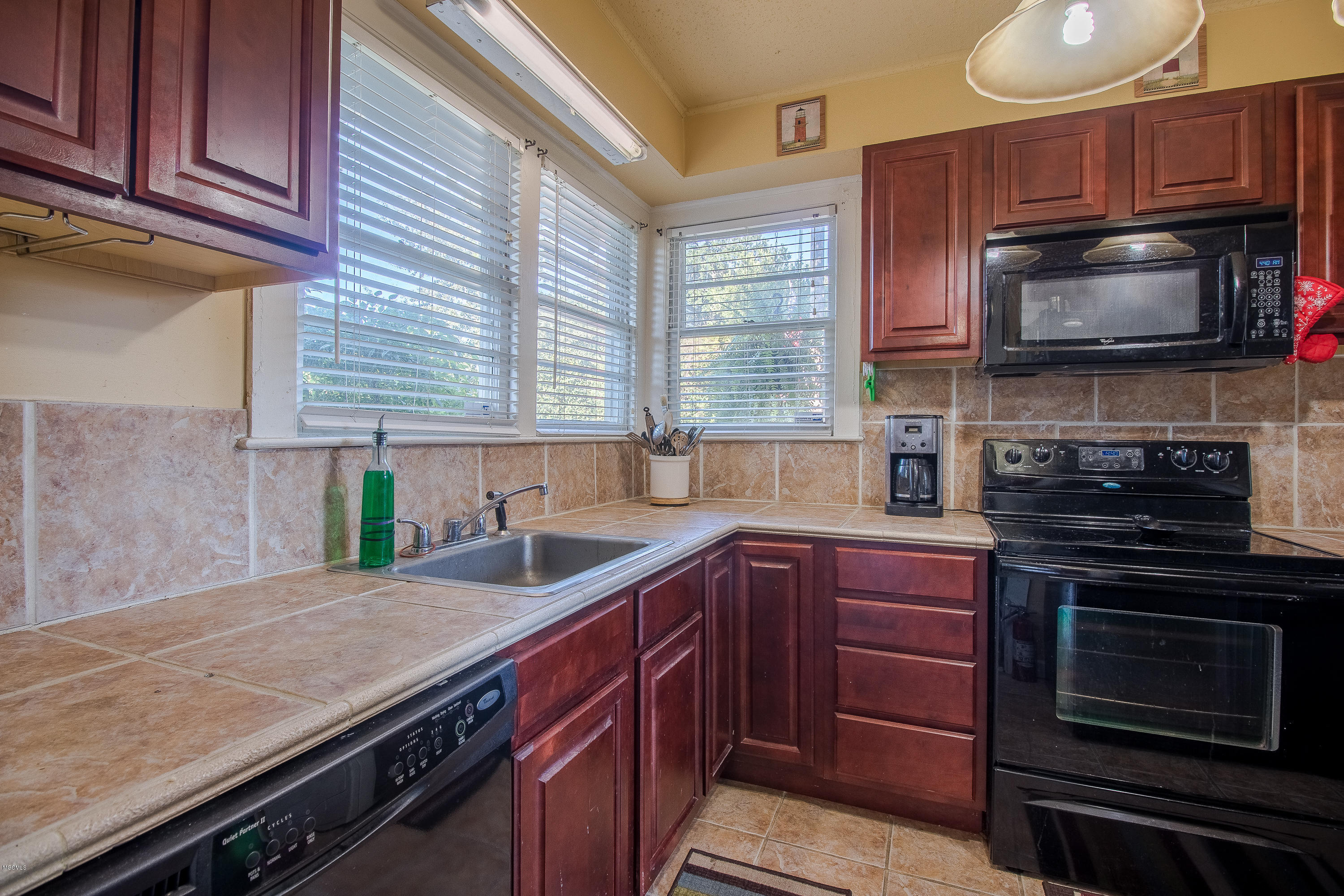 1323 3rd Street Gulfport, MS 39501 - Photo 7 of 17 3rd Street-9