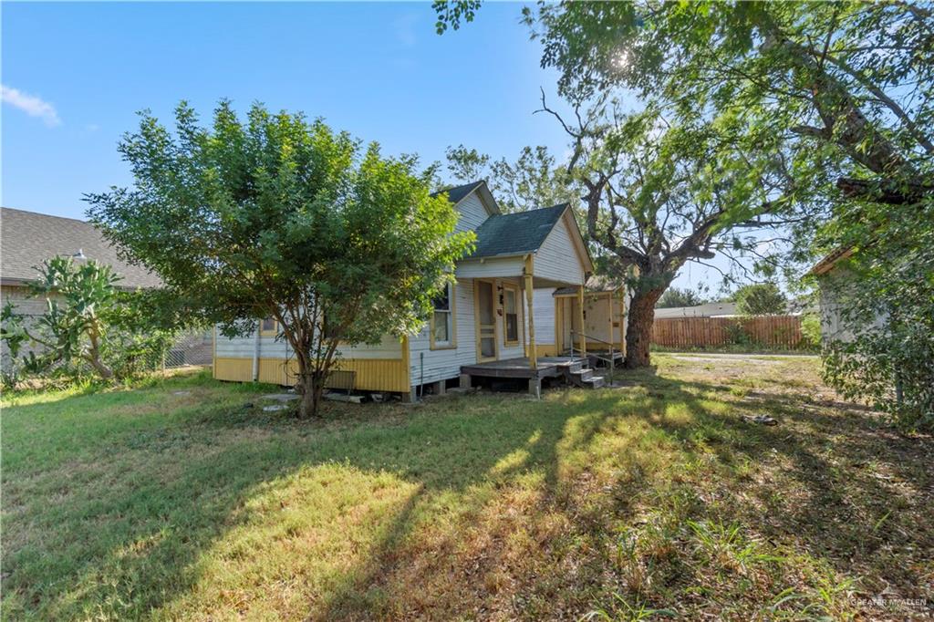 706 Doherty Avenue Mission, TX 78572 - Photo 2 of 21 a view of a house with backyard and sitting area