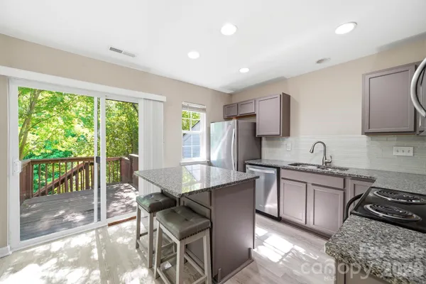 $269,000 | 687 Rock Lake Glen, Fort Mill, SC 29715