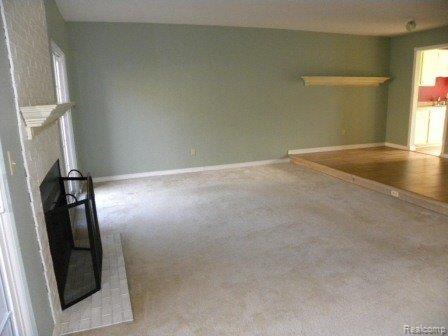 1388 Crescent Lane, Unit 333 Rochester, MI 48306 - Photo 4 of 11 DSCN5897.JPG