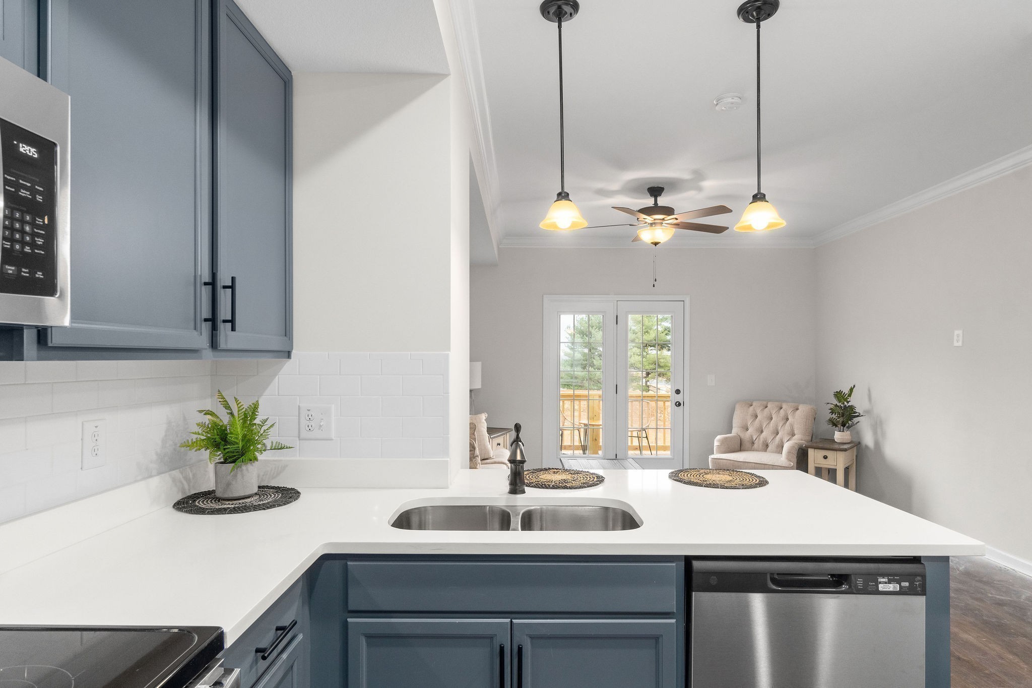 3350 Allen Road, Unit 1F Clarksville, TN 37042 - Photo 15 of 28 a bathroom with a sink and a mirror