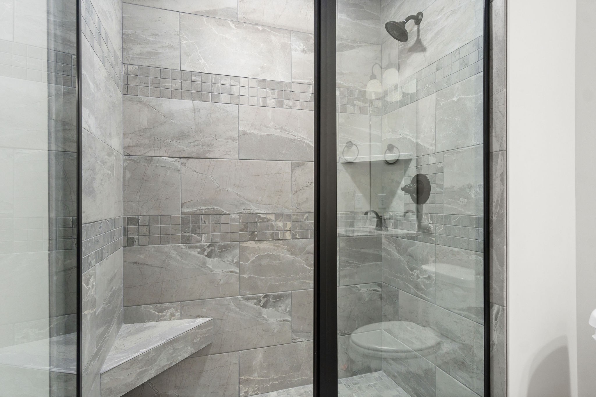 3350 Allen Road, Unit 1F Clarksville, TN 37042 - Photo 10 of 28 a bathroom with a shower