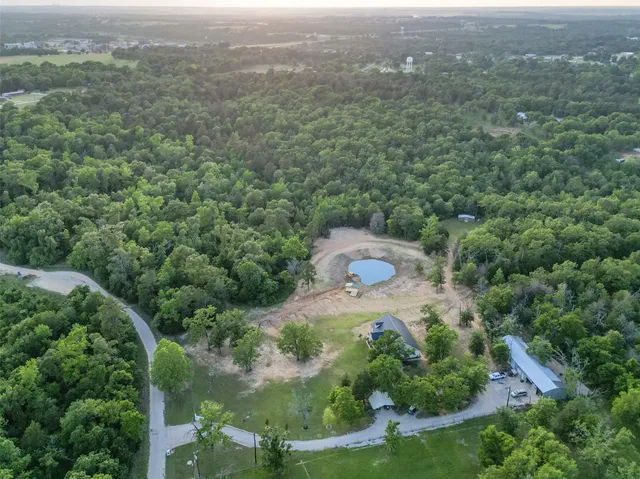 $699,000 | 740 Bridget Avenue, Buffalo, TX 75831