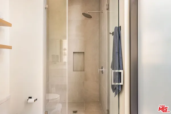 $13,000 | 4118 Wade Street, Los Angeles, CA 90066