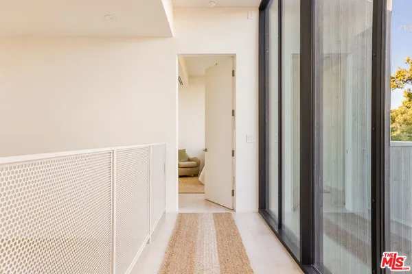 $13,000 | 4118 Wade Street, Los Angeles, CA 90066