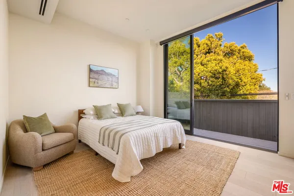 $13,000 | 4118 Wade Street, Los Angeles, CA 90066