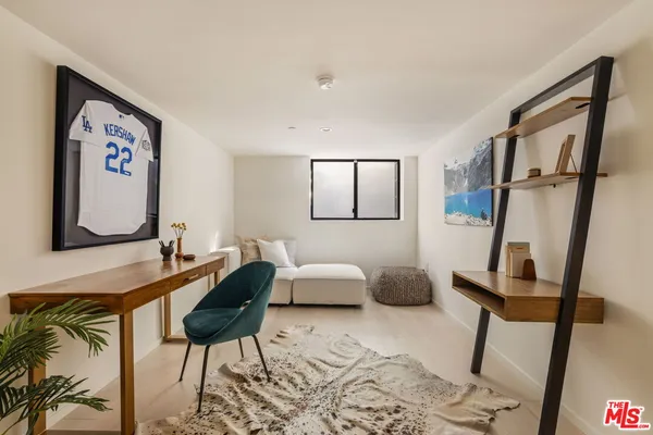 $13,000 | 4118 Wade Street, Los Angeles, CA 90066