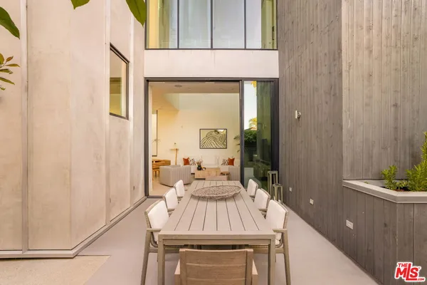 $13,000 | 4118 Wade Street, Los Angeles, CA 90066