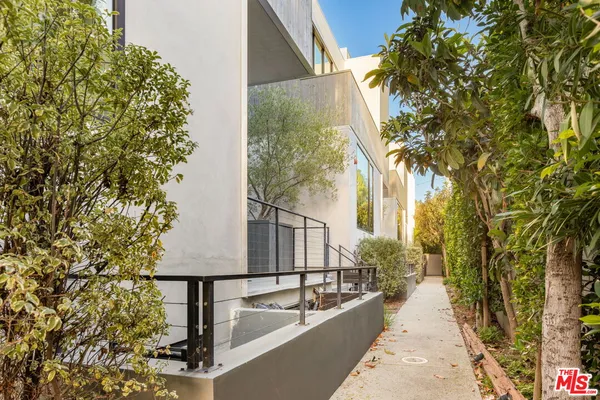 $13,000 | 4118 Wade Street, Los Angeles, CA 90066