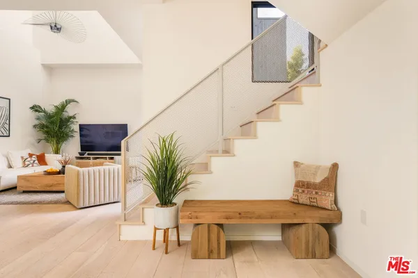 $13,000 | 4118 Wade Street, Los Angeles, CA 90066