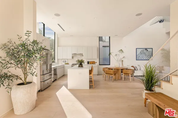 $13,000 | 4118 Wade Street, Los Angeles, CA 90066