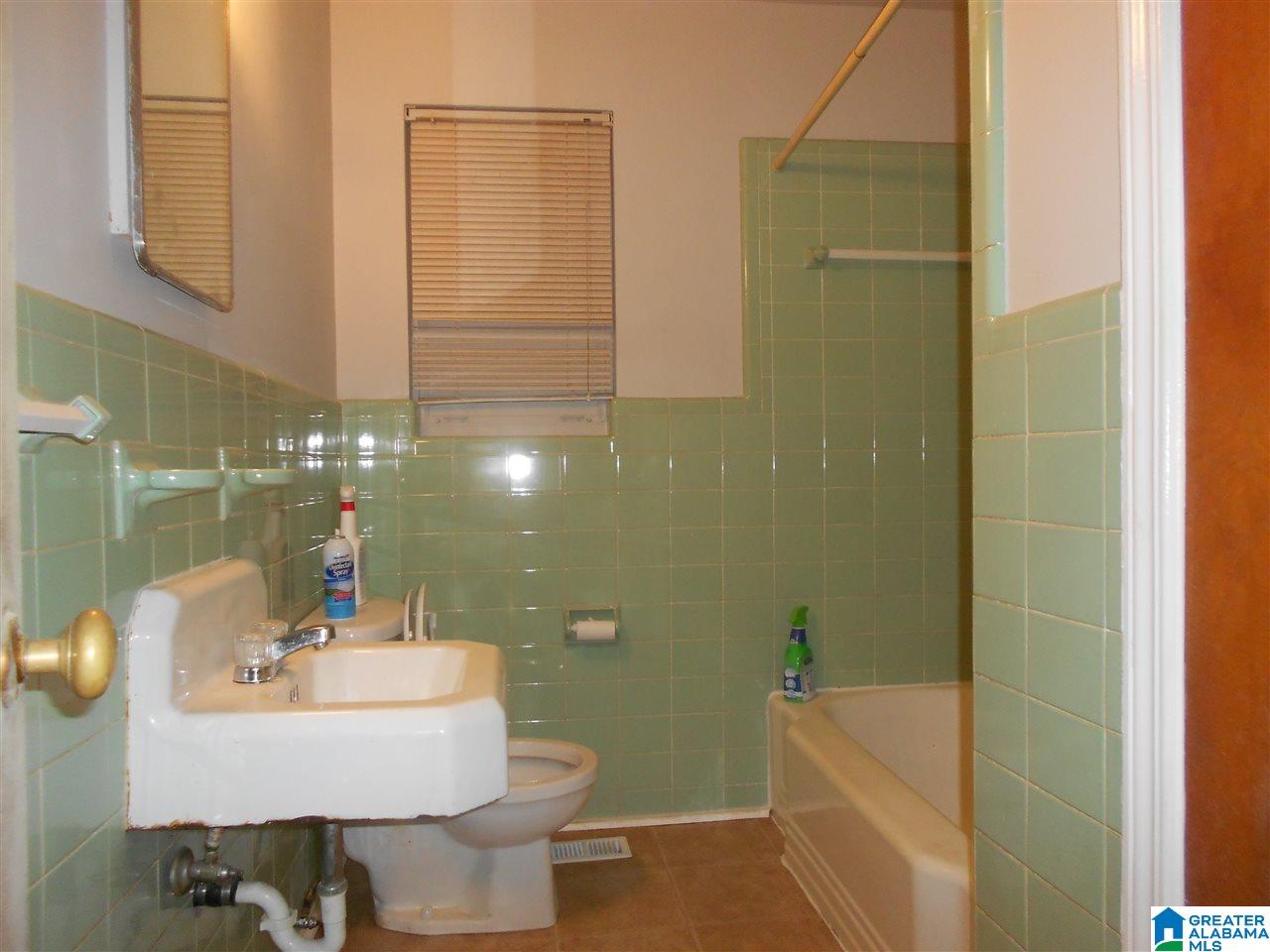 7827 Rugby Avenue Birmingham, AL 35206 - Photo 4 of 8