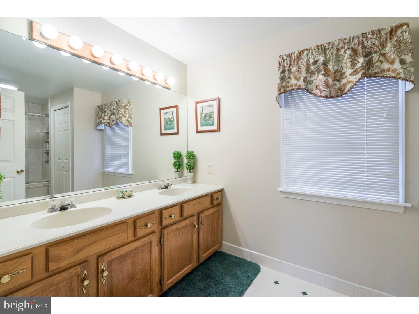 216 Brookhaven Road Wallingford, PA 19086 - Photo 12 of 21 Bathroom