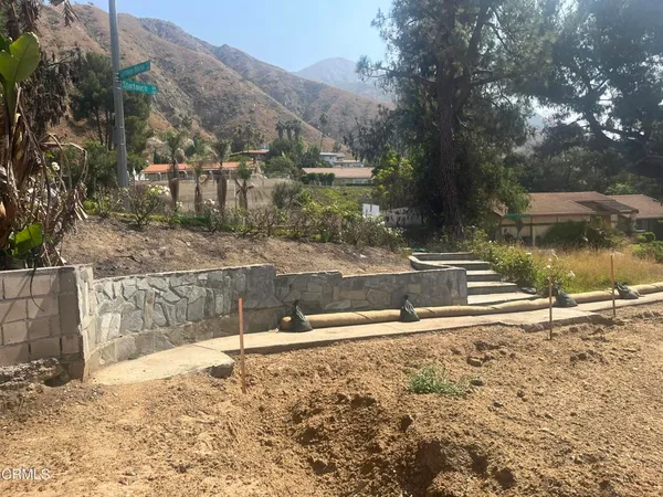 a backyard of a house