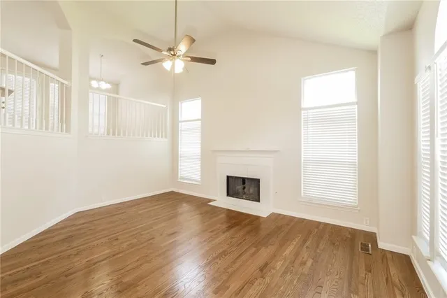 $2,595 | 2121 Southeast 7th Street, Lee's Summit, MO 64063