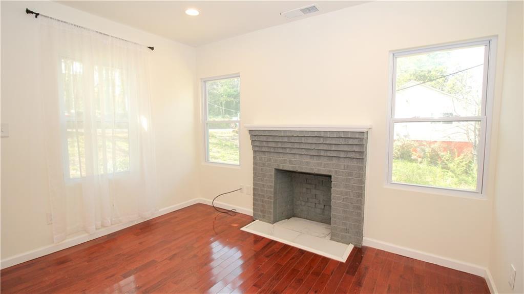 899 East Doyle Street Toccoa, GA 30577 - Photo 11 of 28