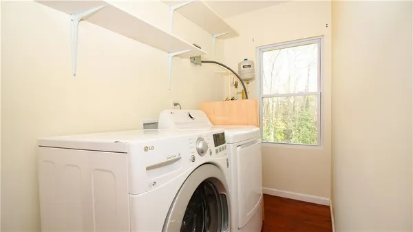 a view of utility room with washer and dryer