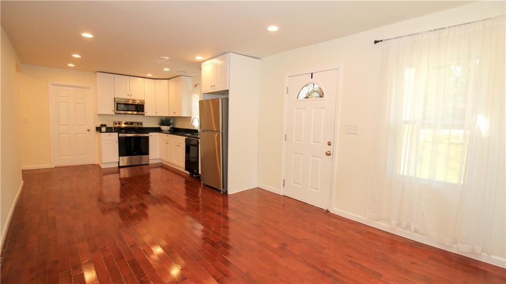 899 East Doyle Street Toccoa, GA 30577 - Photo 5 of 28