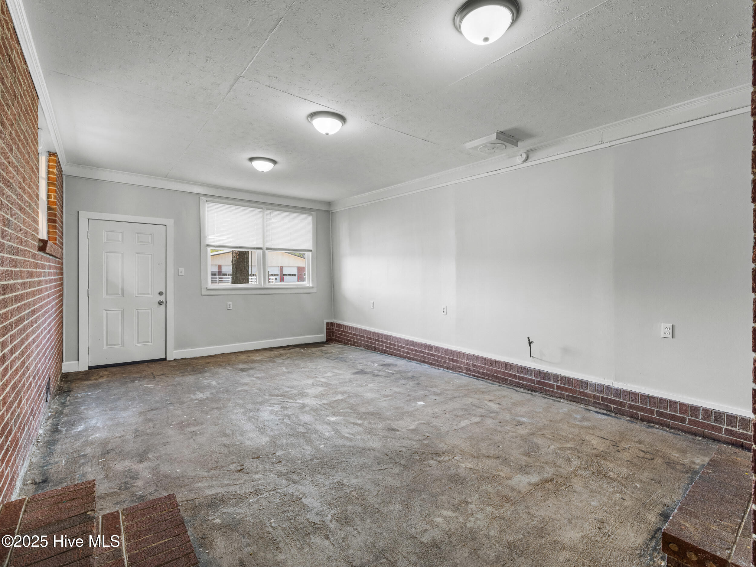 4824 Gum Branch Road Jacksonville, NC 28546 - Photo 29 of 39 025a5074