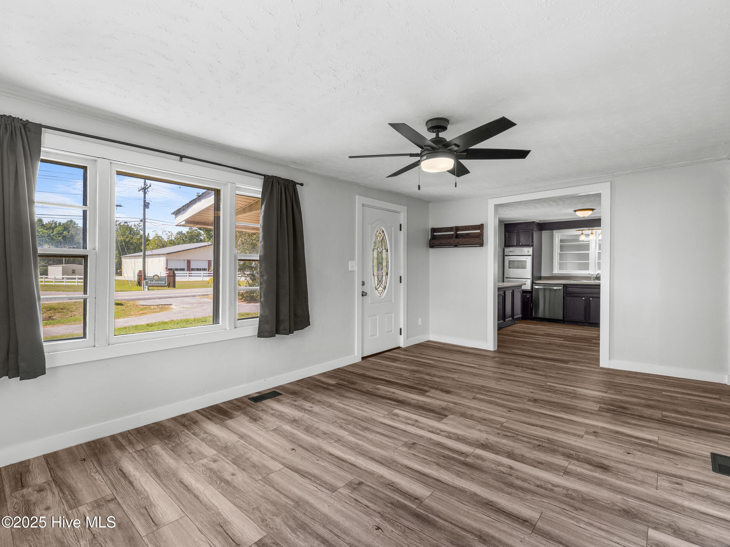 4824 Gum Branch Road Jacksonville, NC 28546 - Photo 9 of 39 025a5002