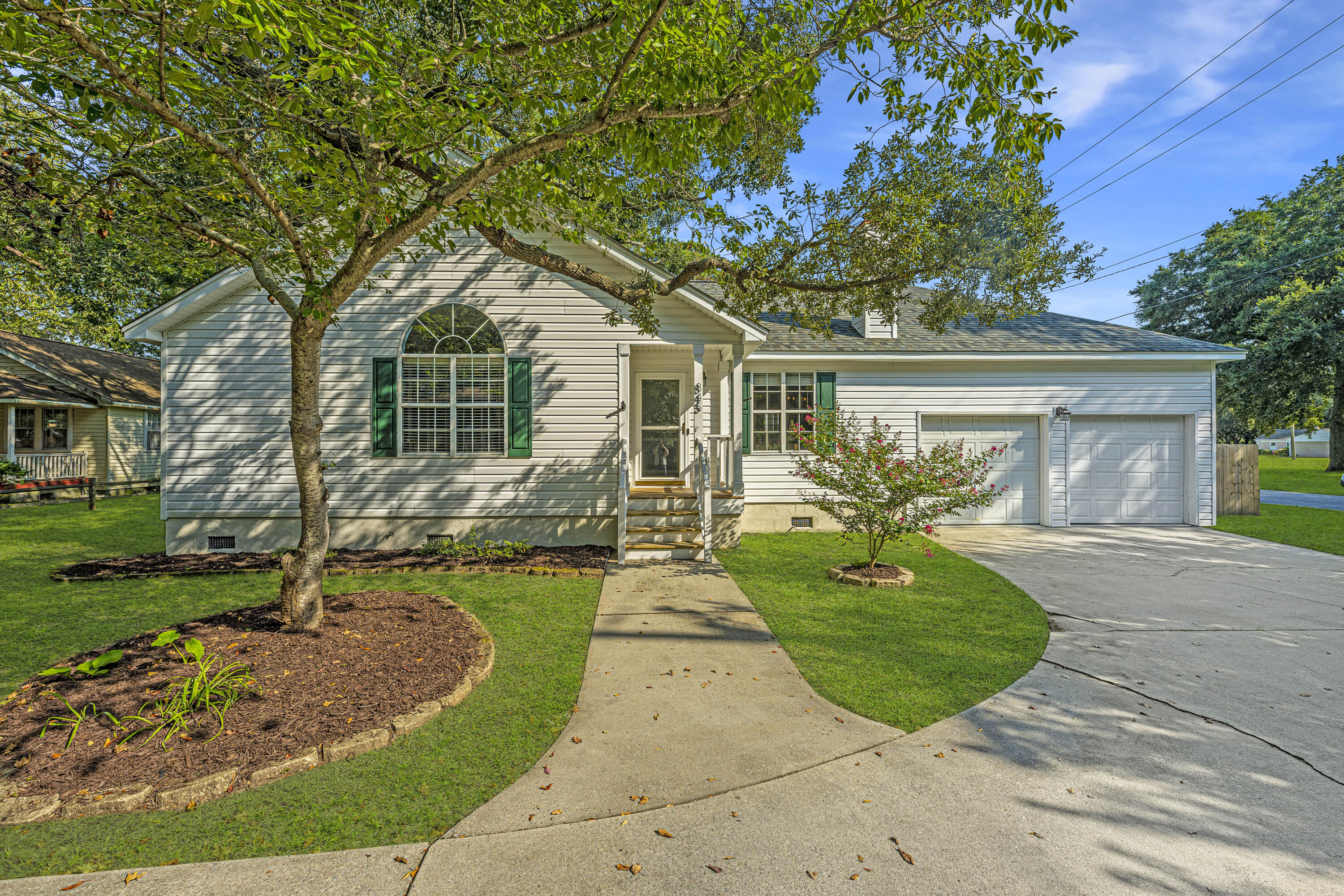 845 Fort Johnson Road Charleston, SC 29412 - Photo 2 of 28 2-FRONT+