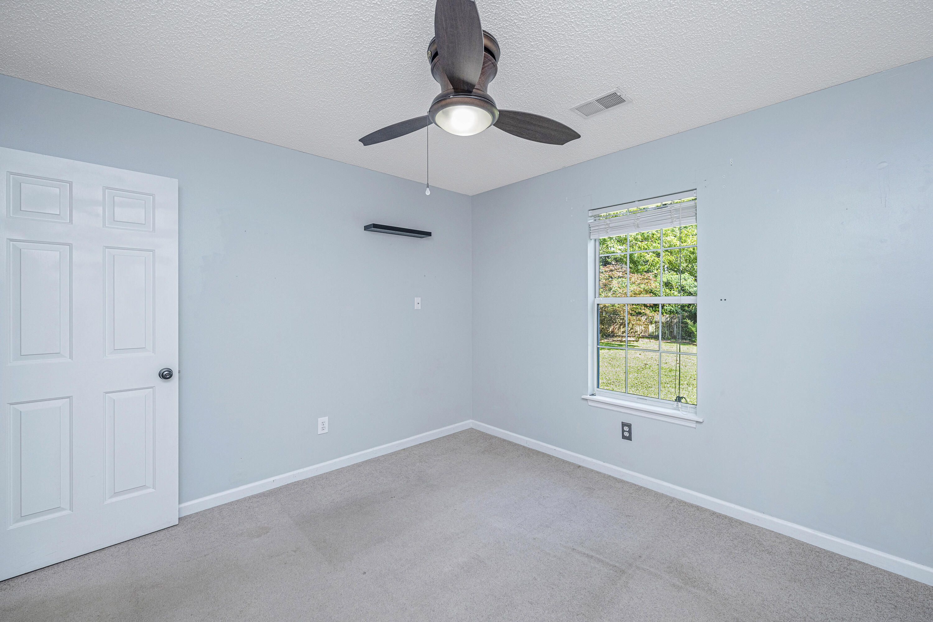 845 Fort Johnson Road Charleston, SC 29412 - Photo 17 of 28 17-Front Bedroom1