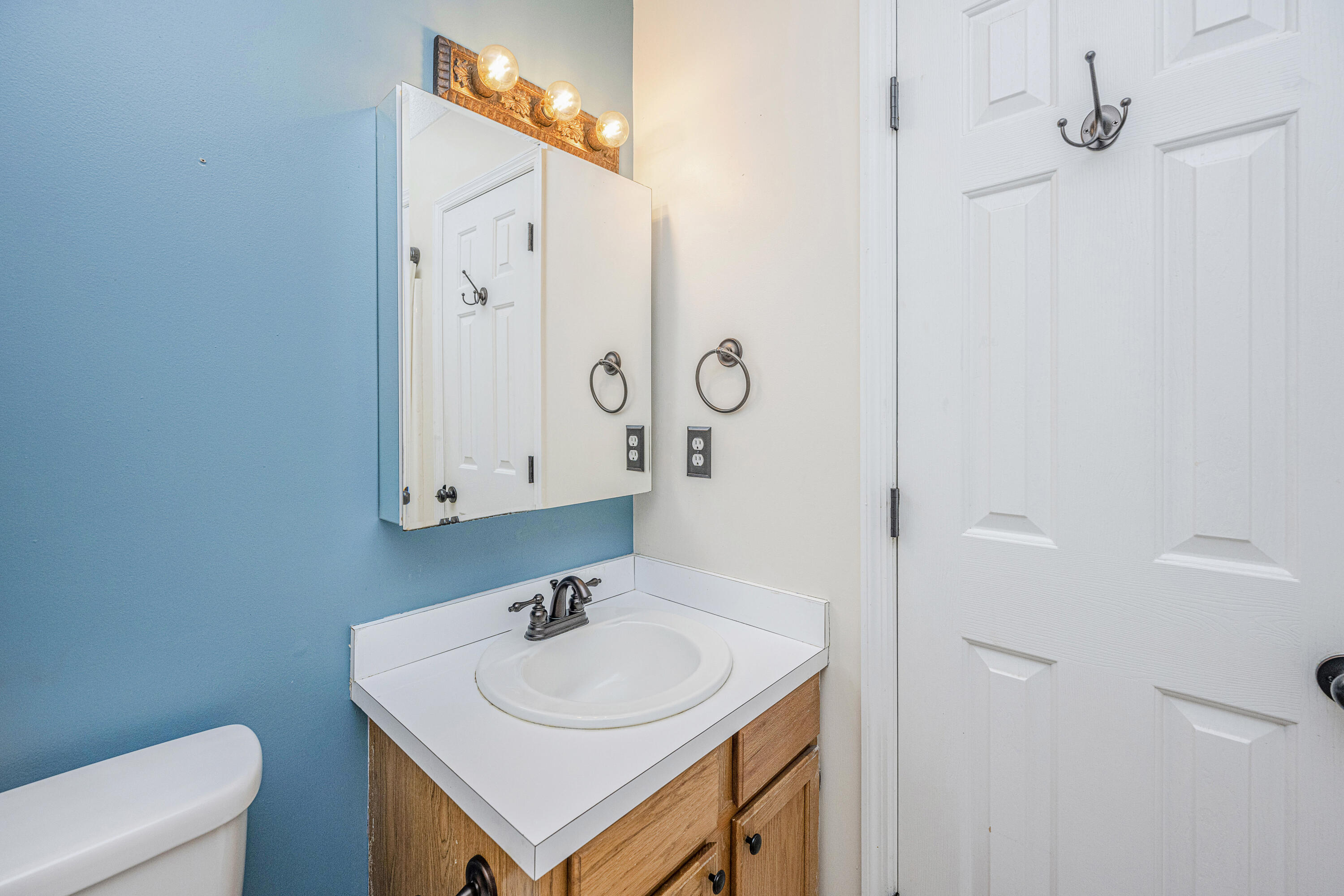 845 Fort Johnson Road Charleston, SC 29412 - Photo 19 of 28 19-Main Bath