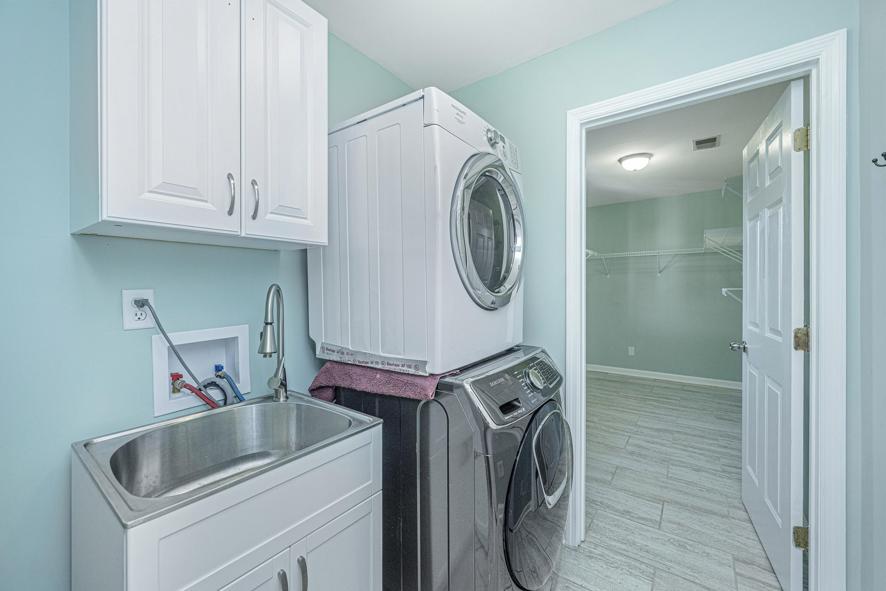 845 Fort Johnson Road Charleston, SC 29412 - Photo 8 of 28 8-Laundry-Pantry
