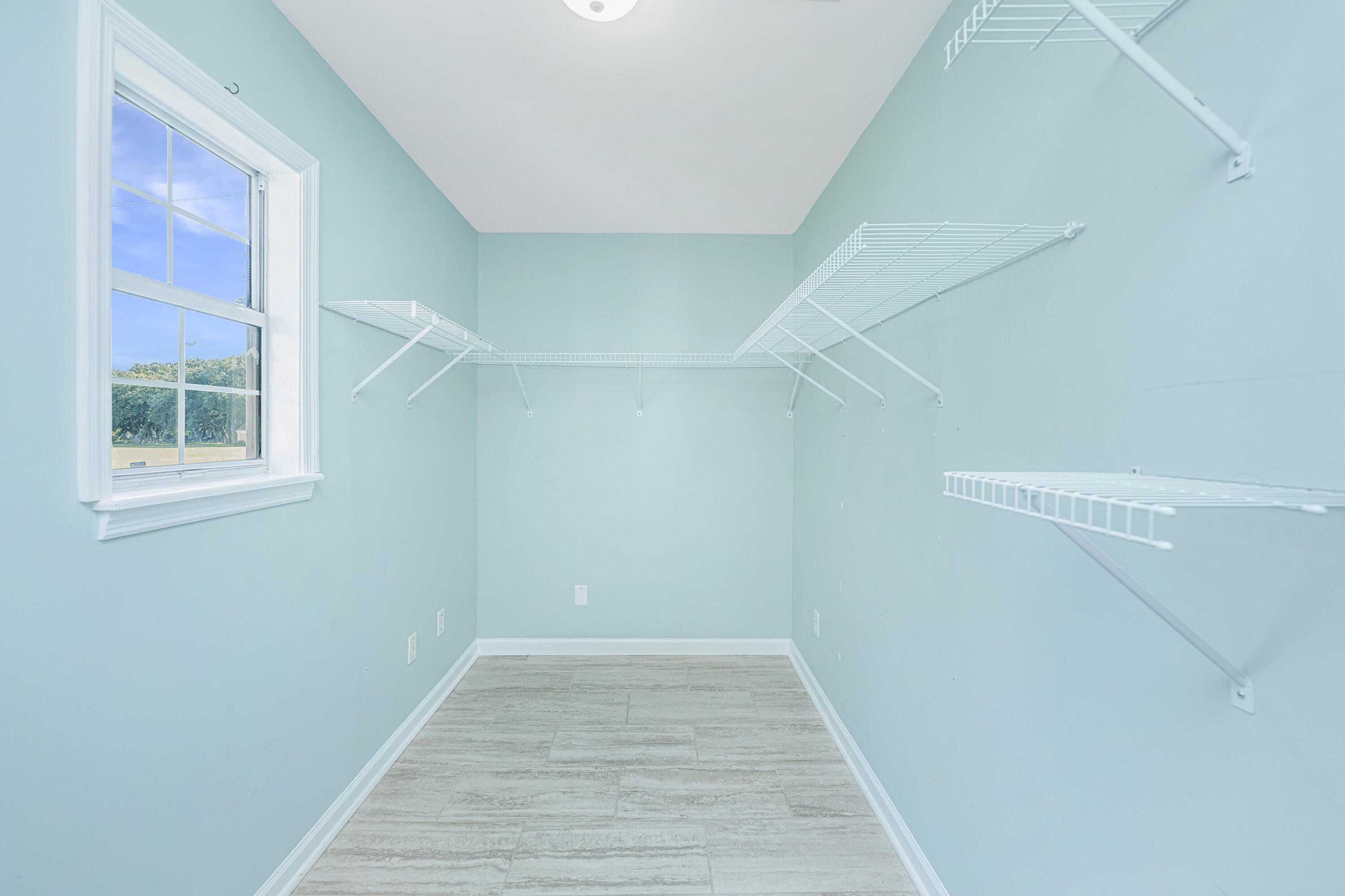 845 Fort Johnson Road Charleston, SC 29412 - Photo 9 of 28 9-Pantry:Utility