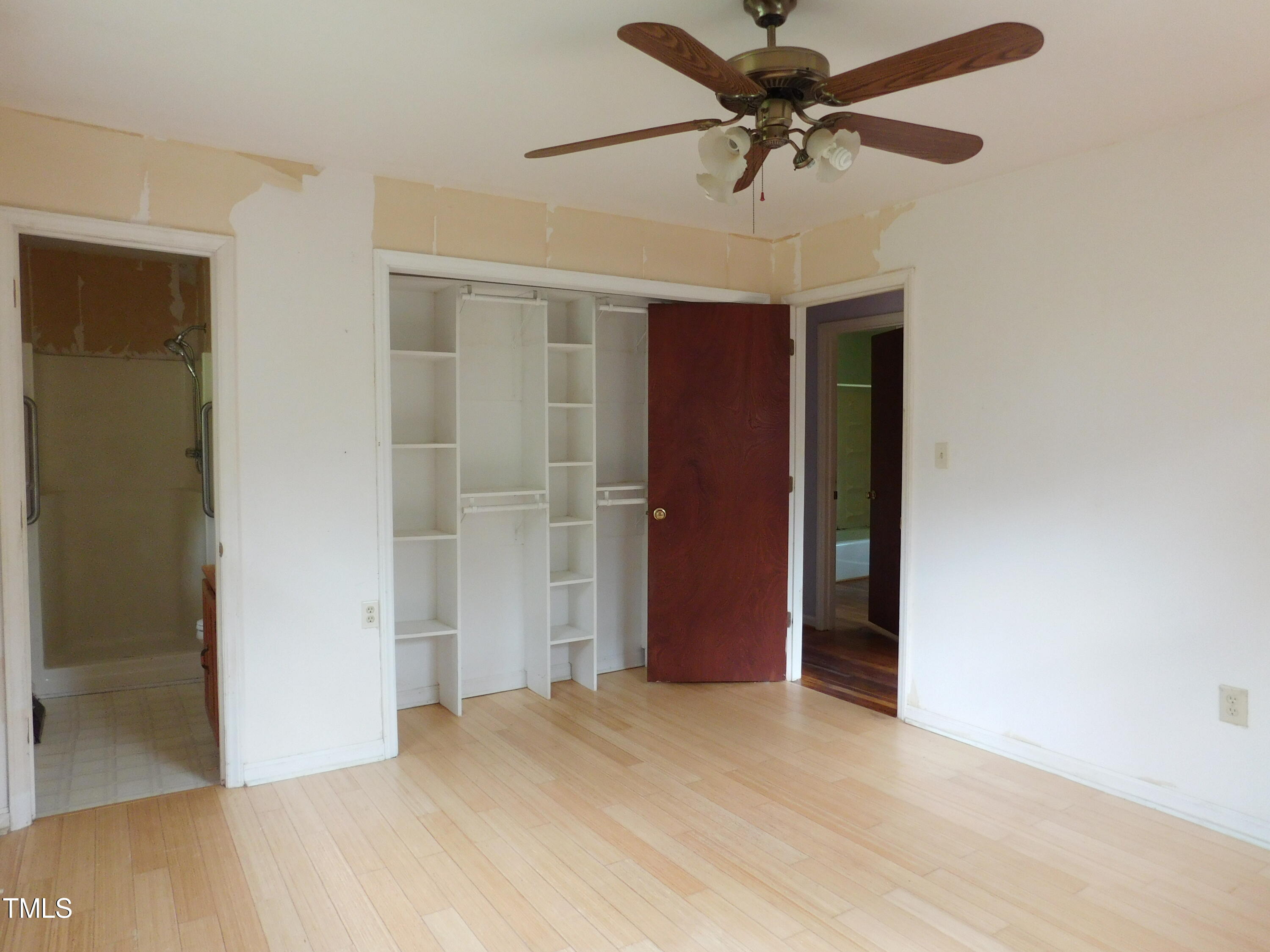 1133 Horseshoe Road Durham, NC 27703 - Photo 15 of 36 DSCN2715