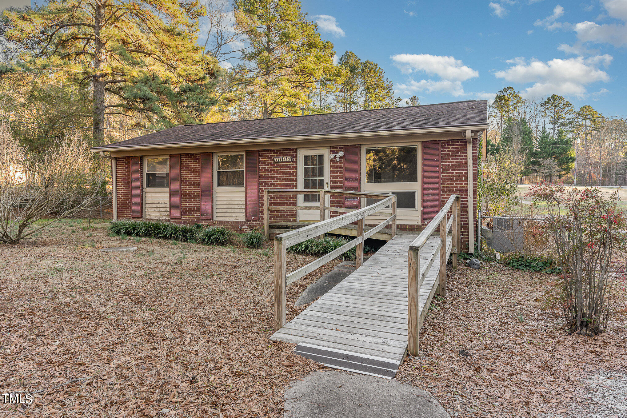 1133 Horseshoe Road Durham, NC 27703 - Photo 2 of 36 002_dsc00002-edit